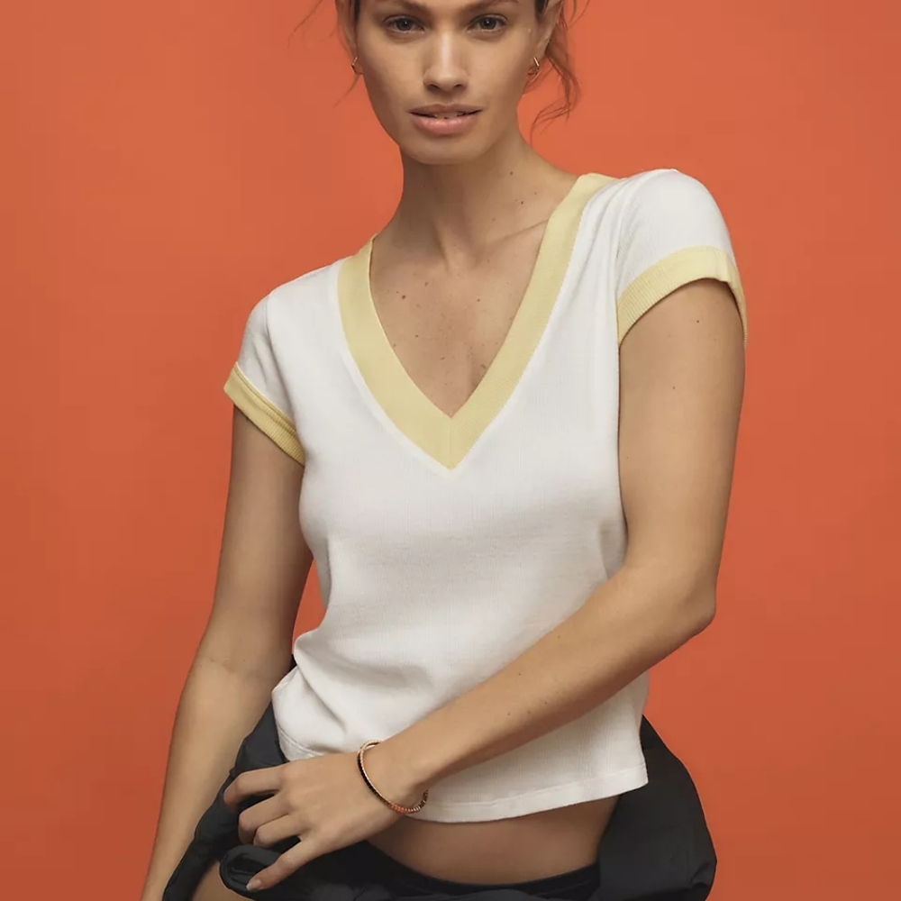 Anthropologie Pilcro Boxy V-Neck Tee - White/Yellow, Small